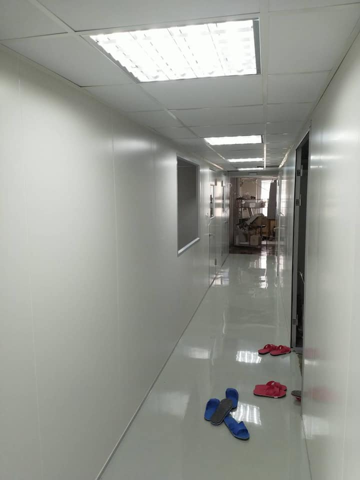 立眾實驗室改建 1.原隔間，地板拆除 2.地板泥作磨平 3.地板epoxy  4.庫板隔間 5.電動滑門安裝 6.輕鋼架天花板 歡迎洽詢0960-633067